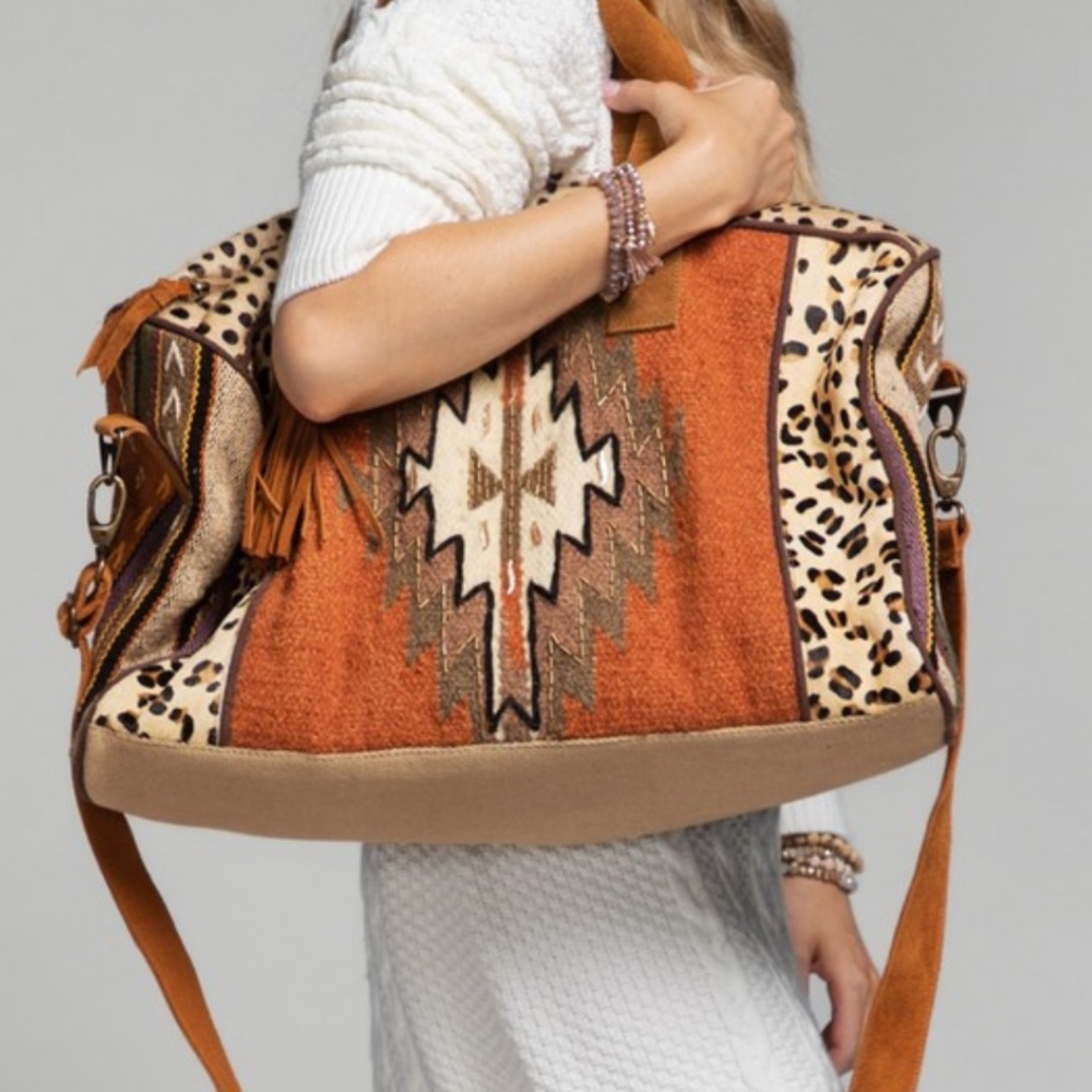 Southwestern Aztec Pattern Weekender Bag - Picture 4 of 13